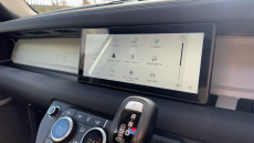 Land Rover Defender 3.0 D300 SE 110 5dr Auto Diesel Estate